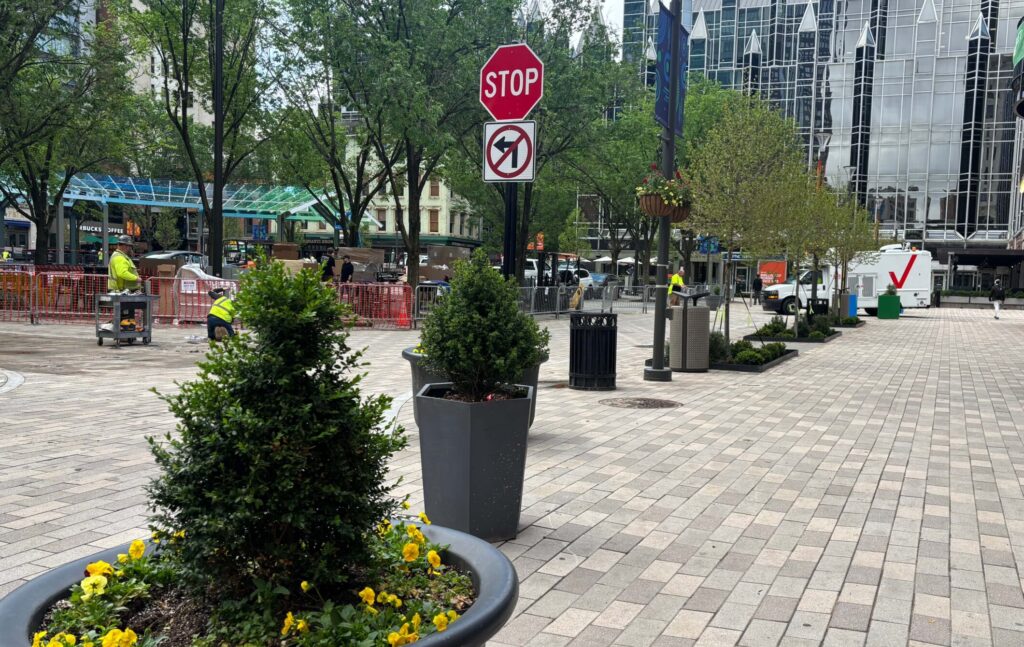 In October 2024, Governor Josh Shapiro united Pittsburgh’s private sector, corporate leaders, local nonprofits, and county and city government behind a historic 10-year revitalization plan for the city’s downtown. PHOTO: PITTSBURGH GLOBAL NEWS/ FREDDY POTOY ROSALES